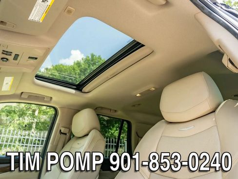 Used 2020 Cadillac Escalade Luxury RWD image 12