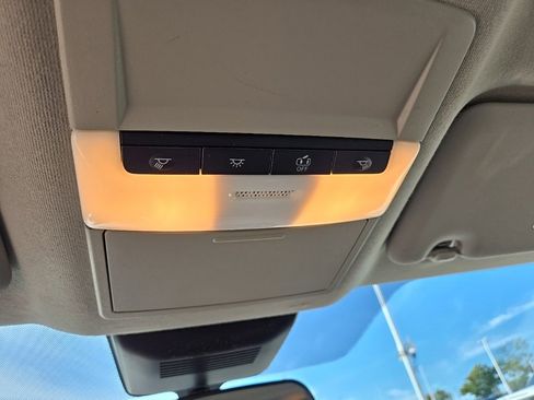 Used 2021 Nissan Sentra SV w/ Trunk Package image 30