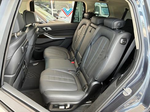 Used 2020 BMW X7 xDrive40i w/ Premium Package AWD/4WD image 17