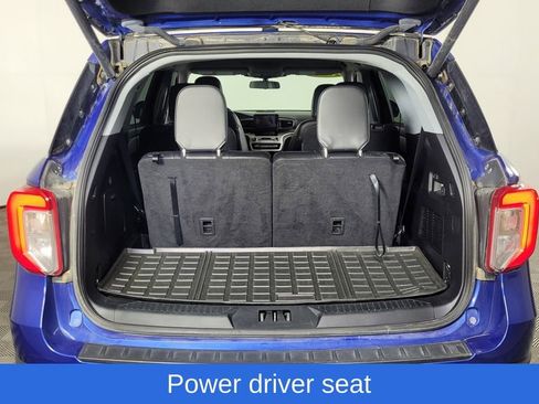 Used 2021 Ford Explorer XLT w/ Equipment Group 202A image 10