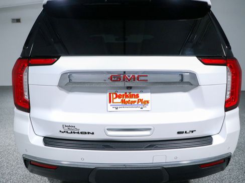 Used 2022 GMC Yukon SLT w/ SLT Premium Package RWD image 8