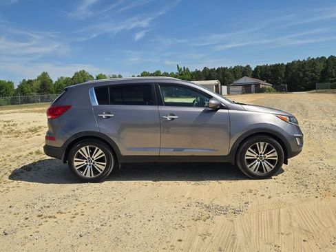 Used 2015 Kia Sportage EX image 8