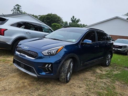 Used 2022 Kia Niro Touring Special Edition image 4