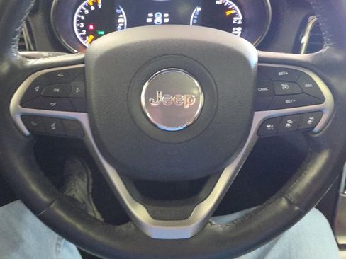 Used 2020 Jeep Grand Cherokee High Altitude AWD/4WD image 9