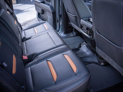 Used 2024 GMC Sierra 1500 AT4 w/ Technology Package image 34