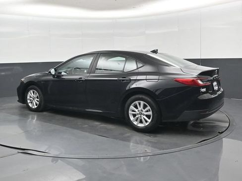 Used 2025 Toyota Camry LE FWD image 36