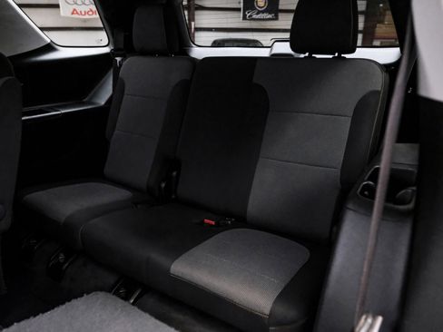 Used 2019 Chevrolet Traverse LT image 40