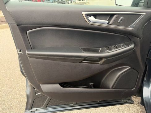 Used 2022 Ford Edge SEL image 13