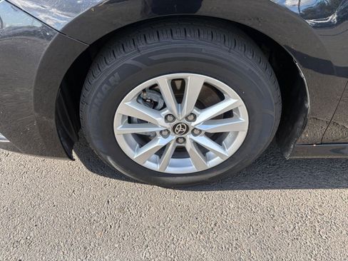 Used 2025 Toyota Camry LE image 29