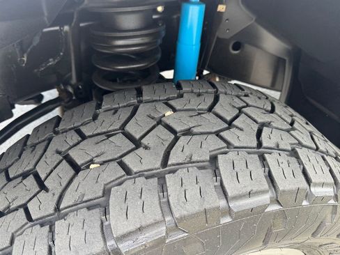 Used 2018 RAM 2500 Laramie w/ Off Road Package image 9