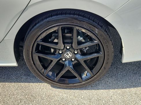 Used 2025 Honda Civic Sport image 5