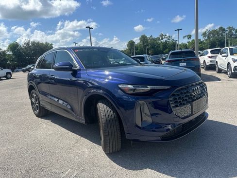 Certified 2025 Audi Q5 Premium Plus w/ Premium Plus AWD/4WD image 6