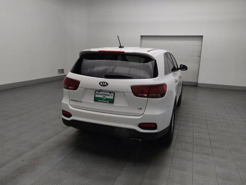 Used 2019 Kia Sorento LX image 7
