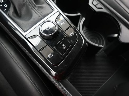 Used 2023 Kia Sportage SX image 32