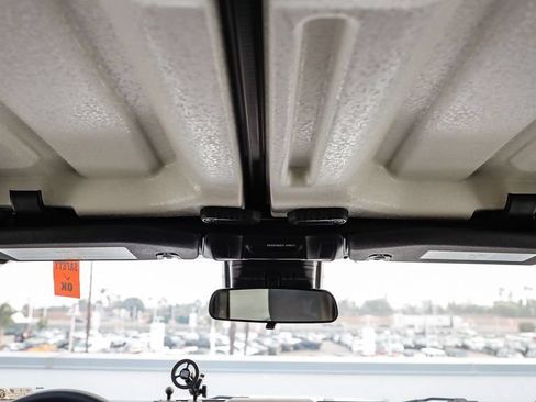 Used 2025 Jeep Wrangler Sport AWD/4WD image 19