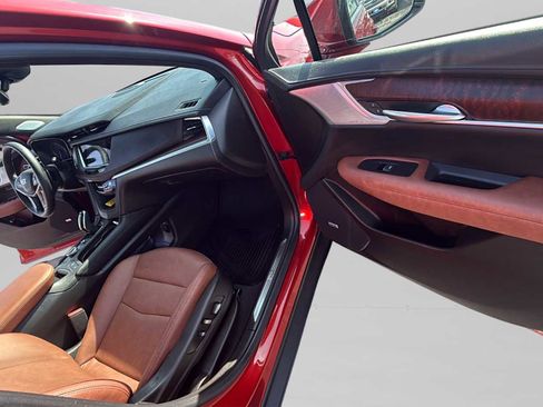 Used 2025 Cadillac XT5 Premium Luxury w/ Technology Package image 51