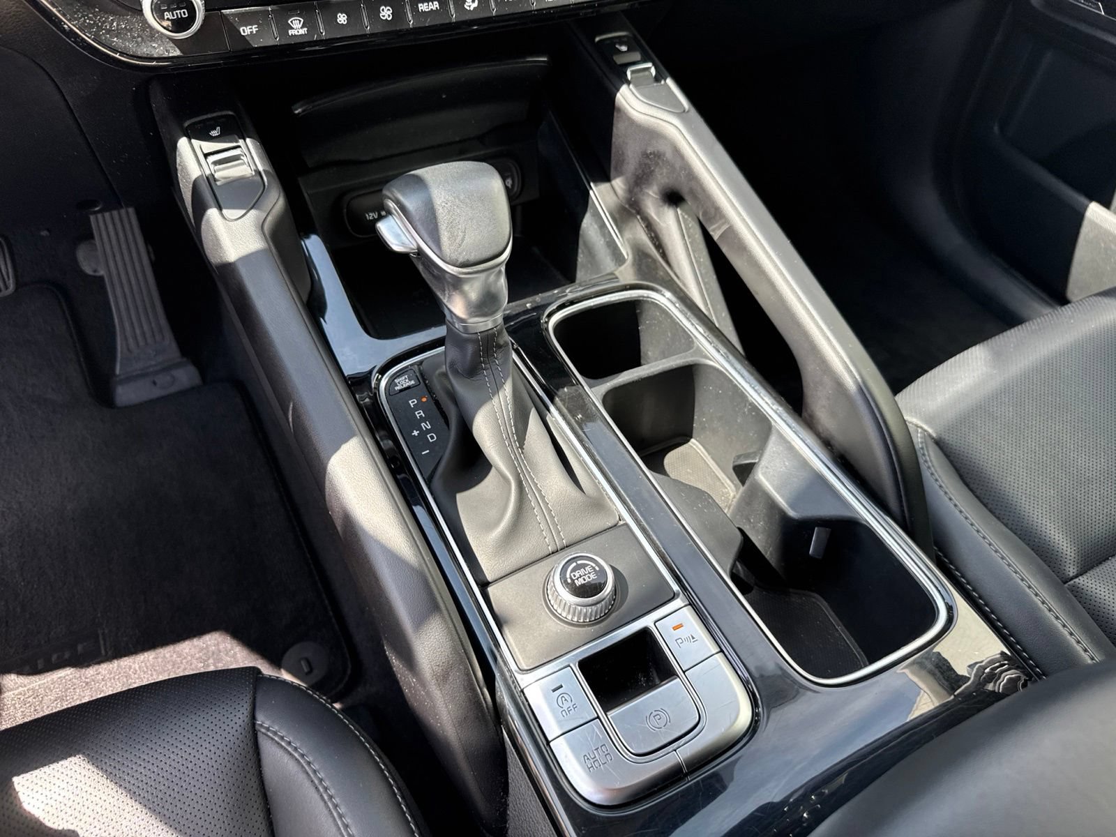 Used 2025 Kia Telluride S FWD image 31
