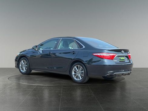 Used 2016 Toyota Camry SE FWD image 7