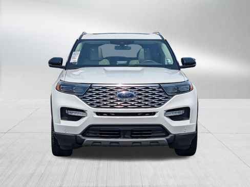 Used 2020 Ford Explorer Platinum w/ Premium Technology Package AWD/4WD image 2