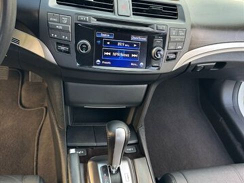 Used 2014 Honda Crosstour EX-L image 28