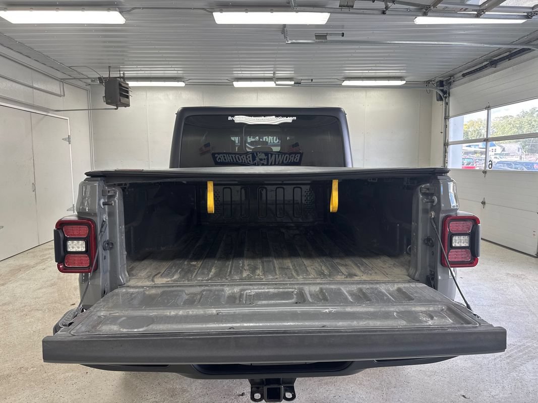 Used 2021 Jeep Gladiator Mojave w/ LED Lighting Group AWD/4WD image 6