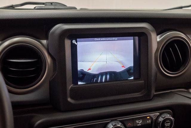 Certified 2023 Jeep Gladiator Sport AWD/4WD image 14