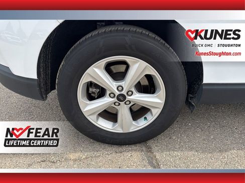 Used 2023 Ford Edge SE w/ Cargo Accessory Package image 14