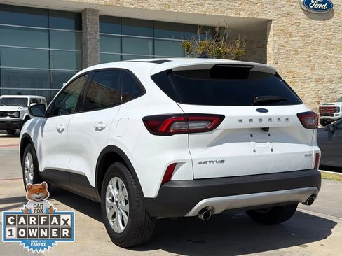Used 2025 Ford Escape Active AWD/4WD image 10