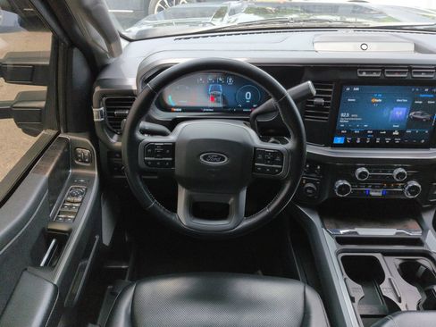 Used 2024 Ford F250 Lariat w/ Black Appearance Package AWD/4WD image 16