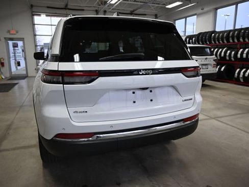 Used 2023 Jeep Grand Cherokee Laredo w/ Luxury Tech Group I image 7