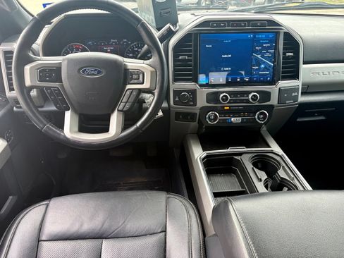Used 2022 Ford F250 Lariat w/ Lariat Value Package AWD/4WD image 8