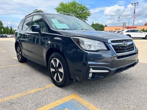Used 2018 Subaru Forester 2.5i Limited w/ Popular Package #2 AWD/4WD image 3