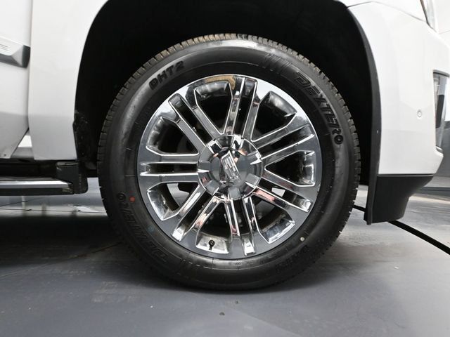 Used 2017 Cadillac Escalade ESV 4WD image 12