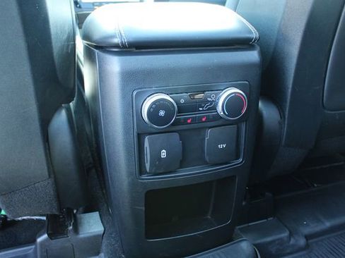 Used 2020 Ford Explorer XLT w/ Equipment Group 202A image 33