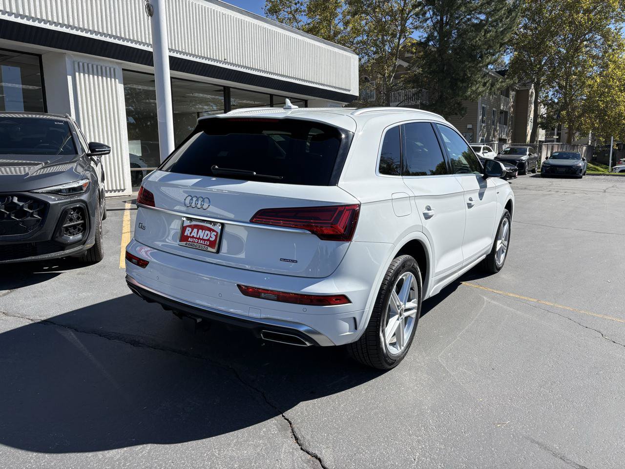 Used 2024 Audi Q5 e Premium Plus w/ Premium Plus Package AWD/4WD image 22