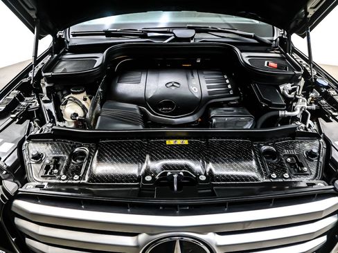 Certified 2024 Mercedes-Benz GLS 450 4MATIC image 11