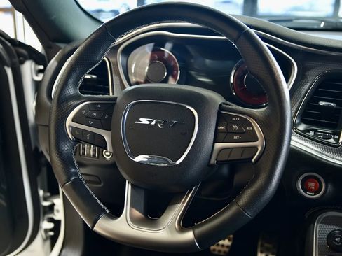 Used 2015 Dodge Challenger SRT Hellcat image 19