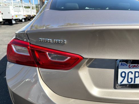 Used 2023 Chevrolet Malibu LT FWD image 36