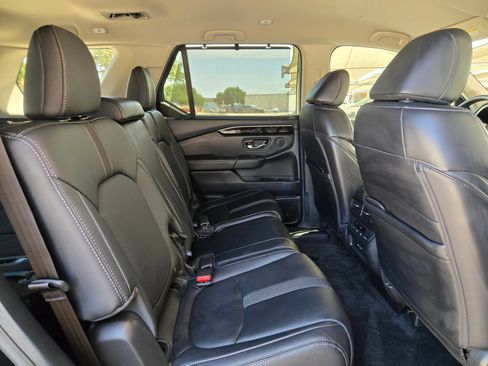 Used 2025 Honda Pilot EX-L image 25