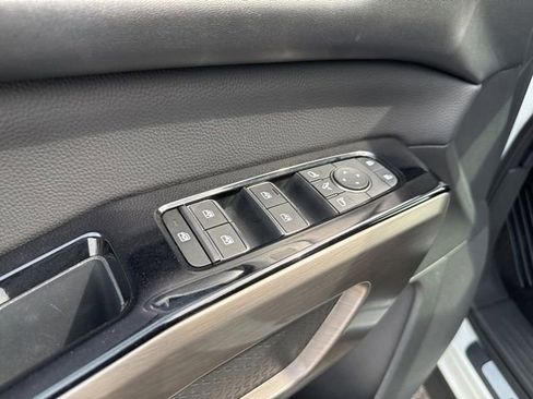 Used 2024 Nissan Pathfinder Platinum AWD/4WD image 26