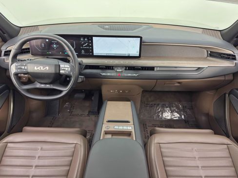 Used 2024 Kia EV9 Land image 13