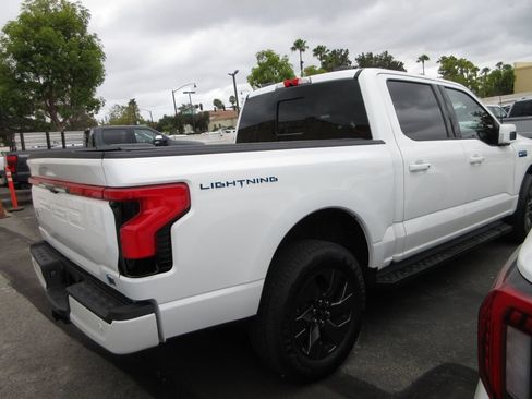 Used 2025 Ford F150 Lightning Lariat AWD/4WD image 3