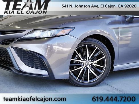 Used 2023 Toyota Camry SE w/ Protection Package (Q2) (TMS) FWD image 3