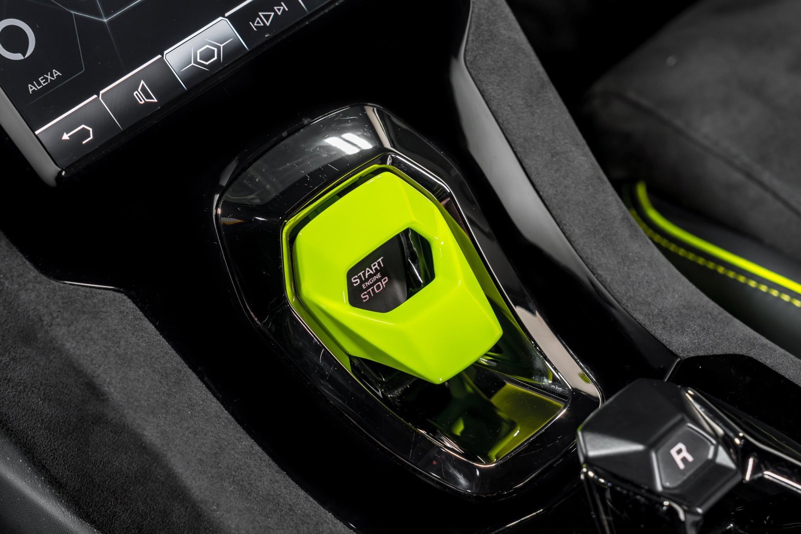Used 2023 Lamborghini Huracan Tecnica RWD image 30