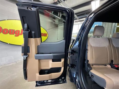 Used 2022 Ford F150 XLT w/ Trailer Tow Package image 23