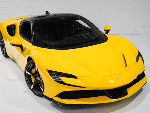 Used 2021 Ferrari SF90 Stradale AWD/4WD image 25