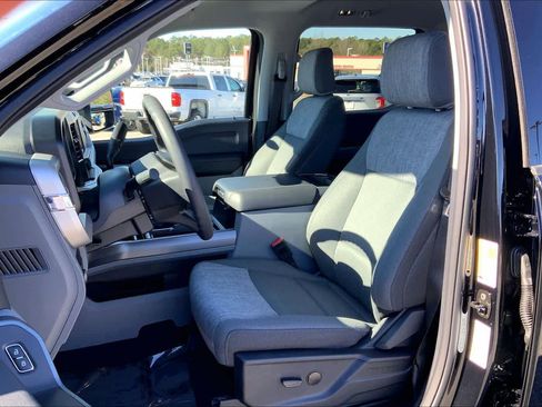 Used 2026 Ford F250 XLT w/ FX4 Off-Road Package image 8