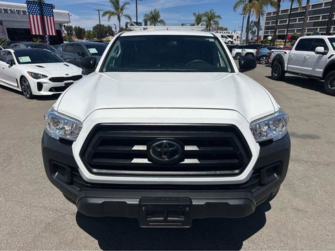 Used 2022 Toyota Tacoma SR RWD image 2