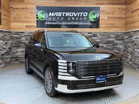 Used 2026 Hyundai Palisade Calligraphy AWD/4WD image 2