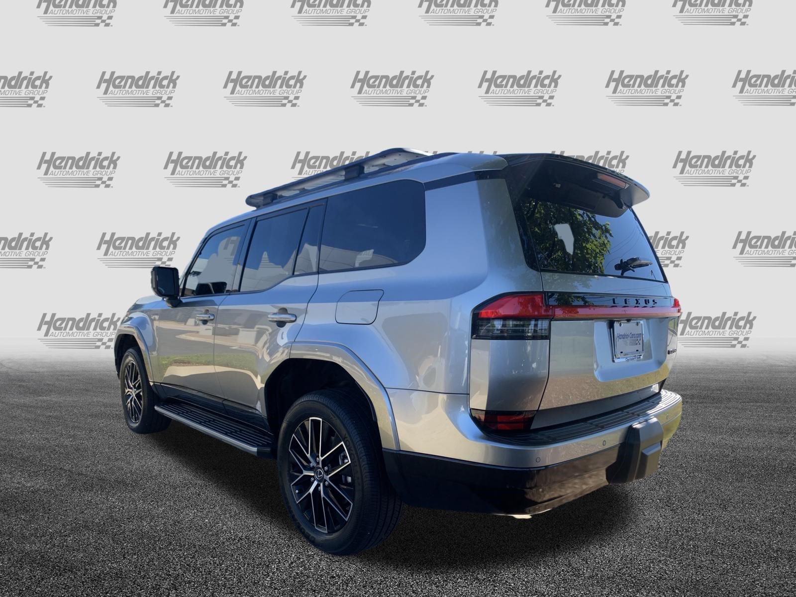 Used 2025 Lexus GX 550 w/ Accessory Package (2T) AWD/4WD image 8